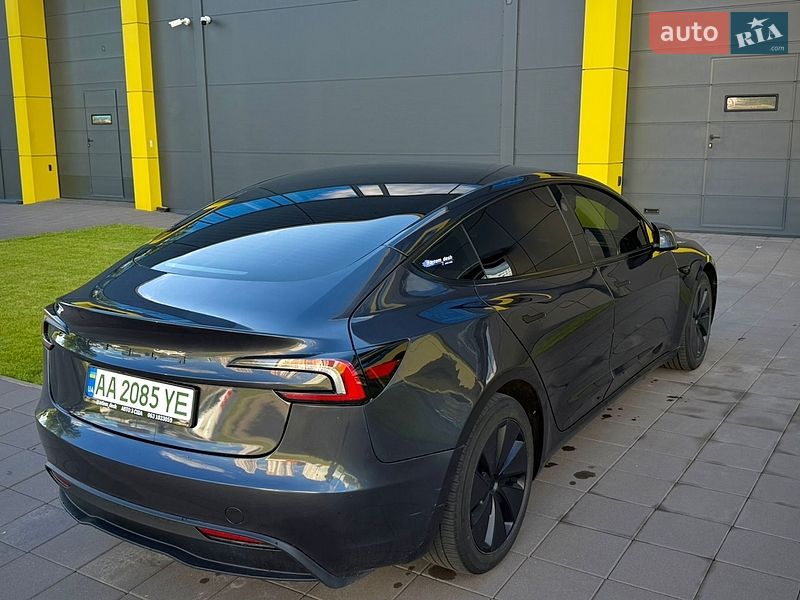 Седан Tesla Model 3 2024 в Киеве фото 12 Седан Tesla Model 3 2024 в Киеве