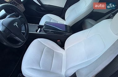 Седан Tesla Model 3 2019 в Киеве
