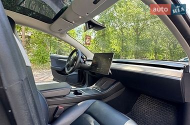 Седан Tesla Model 3 2022 в Запорожье