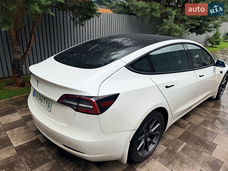 Седан Tesla Model 3 2021 в Броварах фото 4 Седан Tesla Model 3 2021 в Броварах