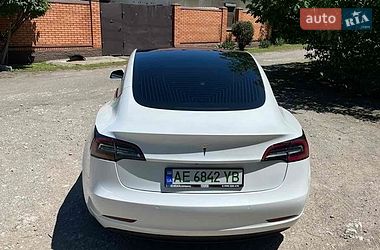 Седан Tesla Model 3 2020 в Днепре
