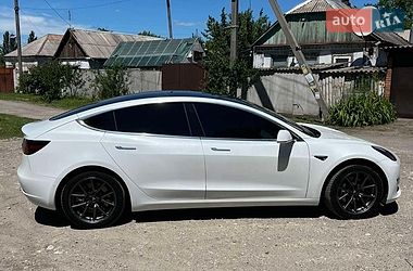 Седан Tesla Model 3 2020 в Днепре