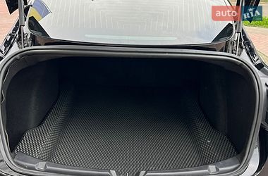Седан Tesla Model 3 2018 в Киеве