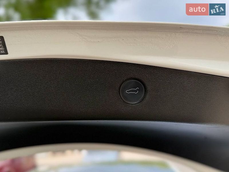Седан Tesla Model 3 2021 в Одесі