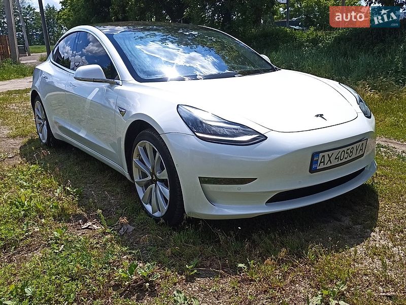 Tesla Model 3 2018