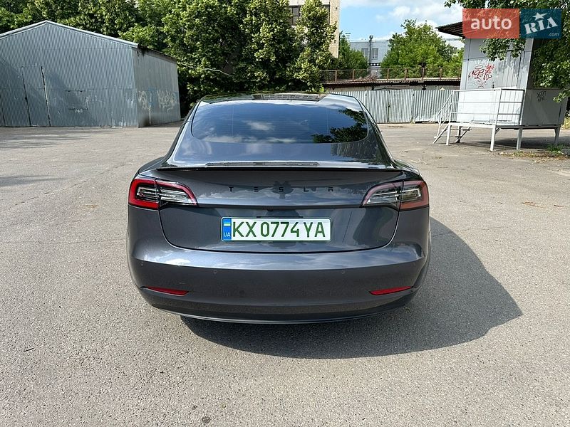 Седан Tesla Model 3 2022 в Харькове