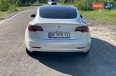 Седан Tesla Model 3 2019 в Каменском