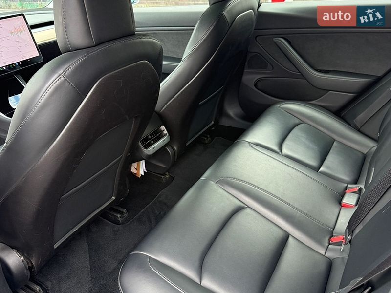 Седан Tesla Model 3 2019 в Киеве фото 15 Седан Tesla Model 3 2019 в Киеве