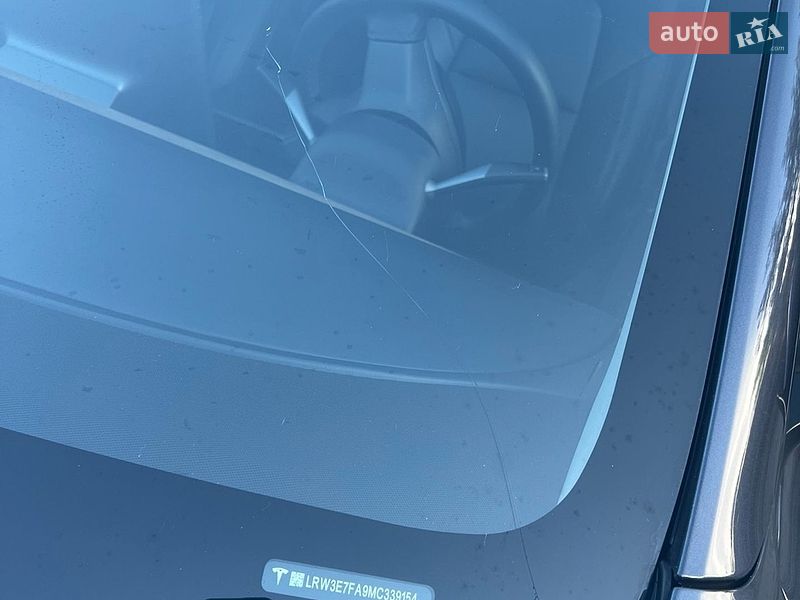 Седан Tesla Model 3 2021 в Києві