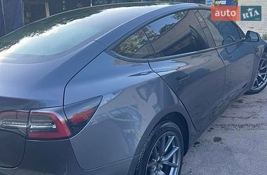 Седан Tesla Model 3 2021 в Києві