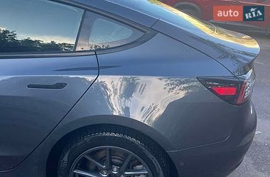 Седан Tesla Model 3 2021 в Києві