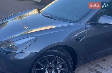 Седан Tesla Model 3 2021 в Києві