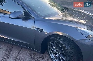 Седан Tesla Model 3 2021 в Києві