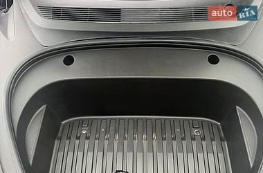 Седан Tesla Model 3 2021 в Києві