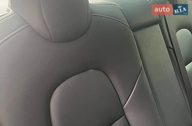 Седан Tesla Model 3 2021 в Києві