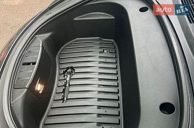 Седан Tesla Model 3 2021 в Києві