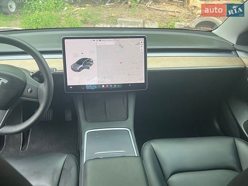 Седан Tesla Model 3 2021 в Києві
