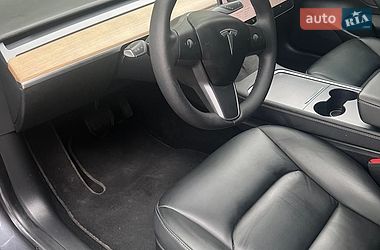 Седан Tesla Model 3 2021 в Києві
