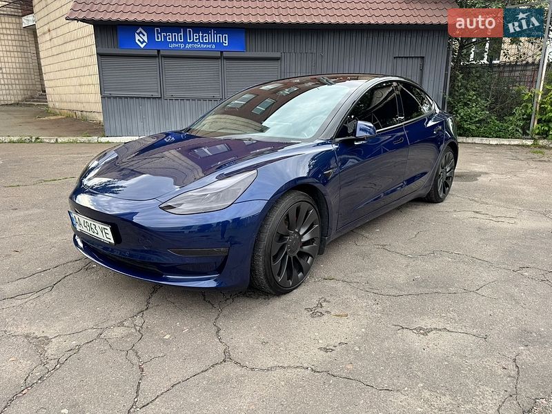 Tesla Model 3 2022