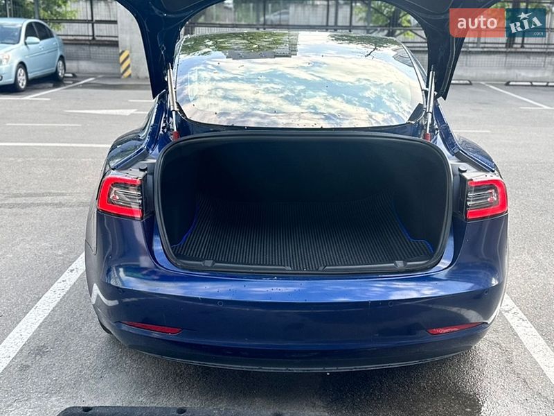 Седан Tesla Model 3 2018 в Киеве фото 7 Седан Tesla Model 3 2018 в Киеве