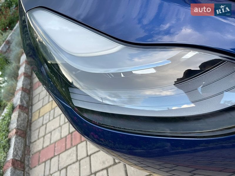 Седан Tesla Model 3 2022 в Харькове