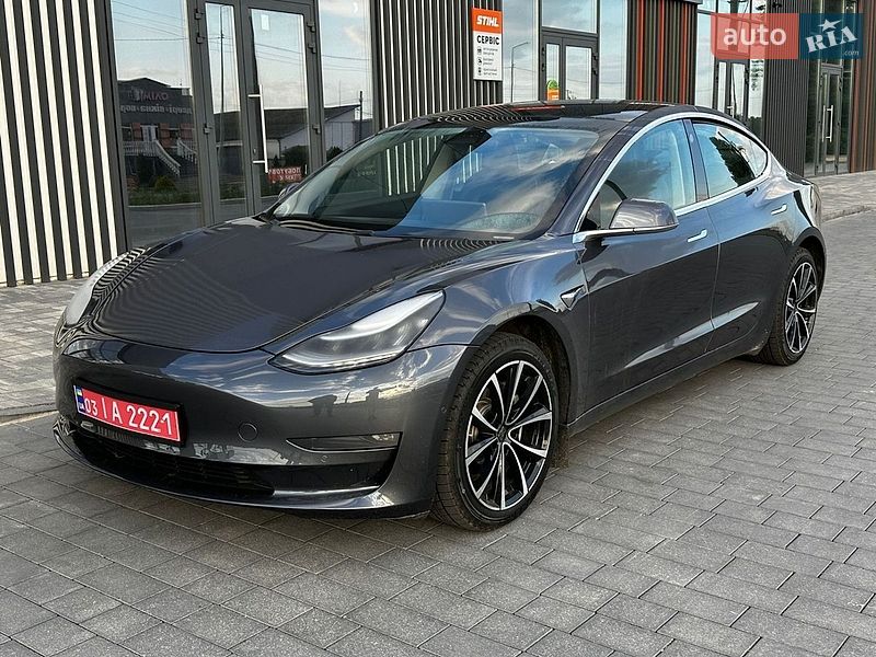 Седан Tesla Model 3 2019 в Киеве фото 2 Седан Tesla Model 3 2019 в Киеве