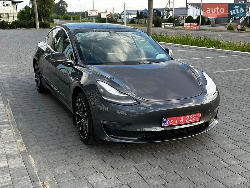 Tesla Model 3