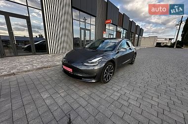 Седан Tesla Model 3 2019 в Киеве фото 6 Седан Tesla Model 3 2019 в Киеве