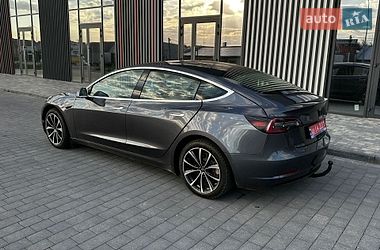 Седан Tesla Model 3 2019 в Киеве фото 11 Седан Tesla Model 3 2019 в Киеве