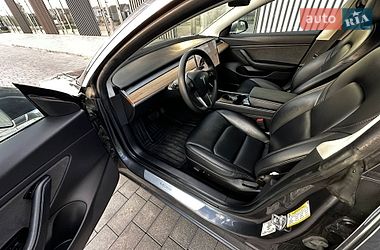 Седан Tesla Model 3 2019 в Киеве фото 24 Седан Tesla Model 3 2019 в Киеве