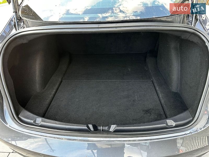 Седан Tesla Model 3 2019 в Киеве фото 29 Седан Tesla Model 3 2019 в Киеве