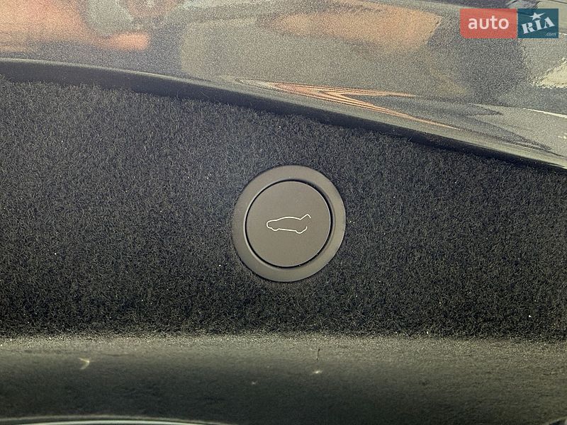 Седан Tesla Model 3 2025 в Коломиї