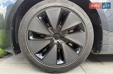 Седан Tesla Model 3 2025 в Коломиї