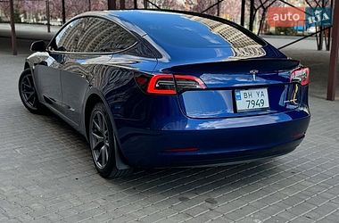 Седан Tesla Model 3 2023 в Львове