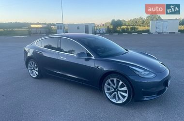tesla model-3 2018 в Киев от профессионального продавца Сергей Александрович