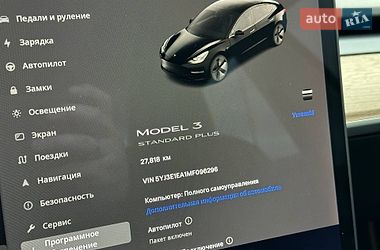 Седан Tesla Model 3 2021 в Львове