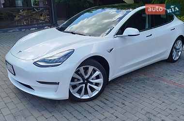 tesla model-3 2020 в Ровно от профессионального продавца Петро