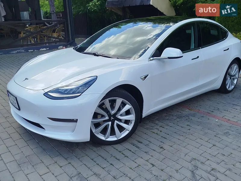 Tesla Model 3