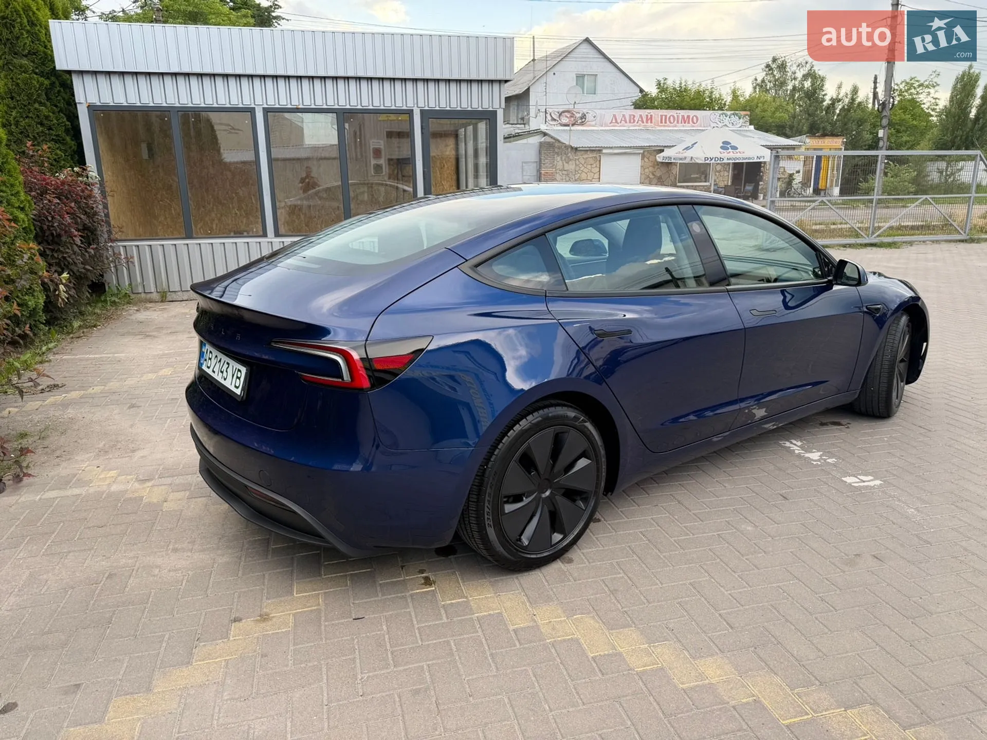 2024 Tesla Model 3 - мініатюра 9