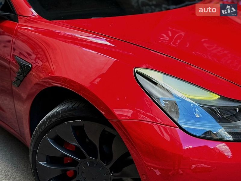 Седан Tesla Model 3 2022 в Одесі