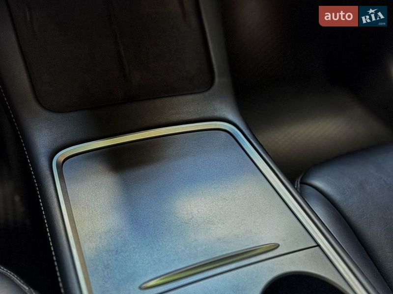 Седан Tesla Model 3 2022 в Одесі