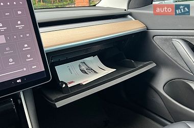 Седан Tesla Model 3 2020 в Сарнах фото 23 Седан Tesla Model 3 2020 в Сарнах