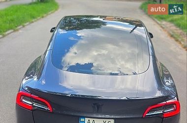 Седан Tesla Model 3 2022 в Киеве