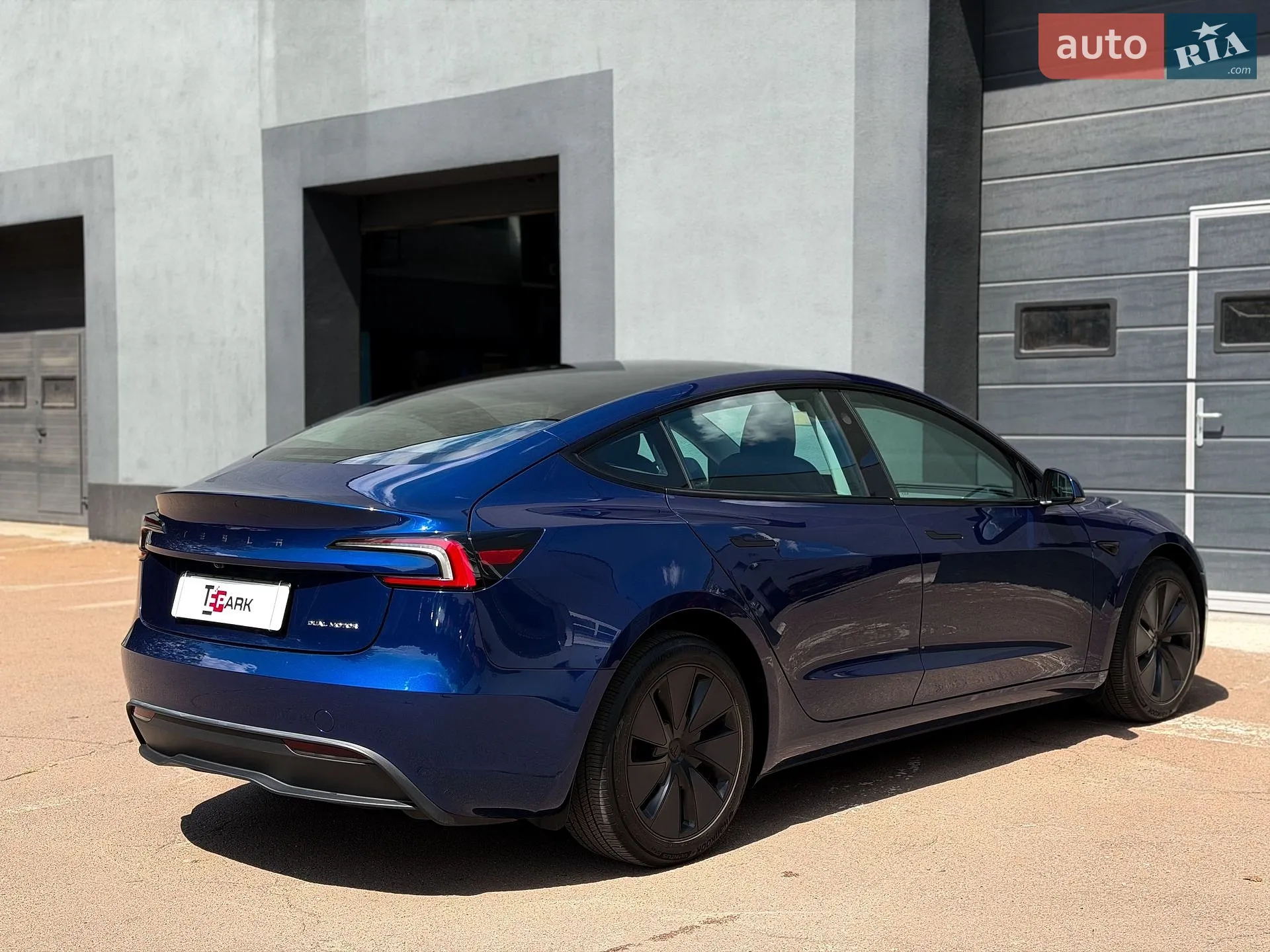 2024 Tesla Model 3 - мініатюра 10