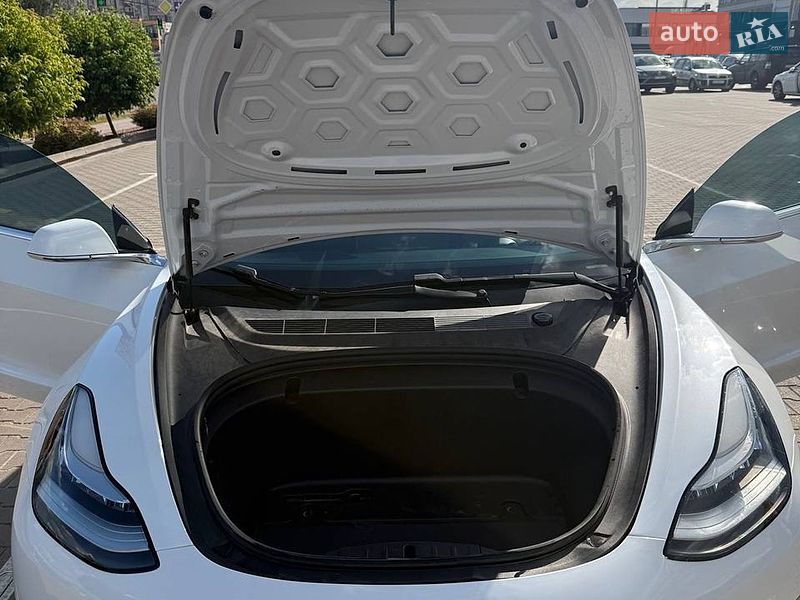 Седан Tesla Model 3 2020 в Києві фото 7 Седан Tesla Model 3 2020 в Києві