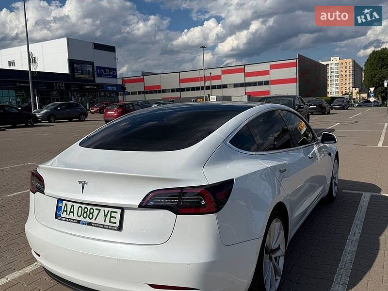 Седан Tesla Model 3 2020 в Києві фото 5 Седан Tesla Model 3 2020 в Києві