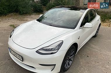 Седан Tesla Model 3 2020 в Дніпрі