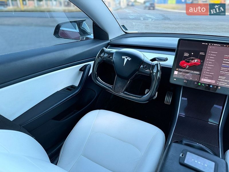 Седан Tesla Model 3 2018 в Луцке фото 21 Седан Tesla Model 3 2018 в Луцке