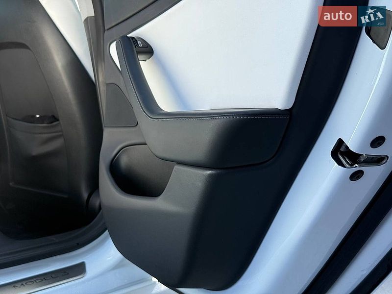 Седан Tesla Model 3 2019 в Ровно фото 40 Седан Tesla Model 3 2019 в Ровно