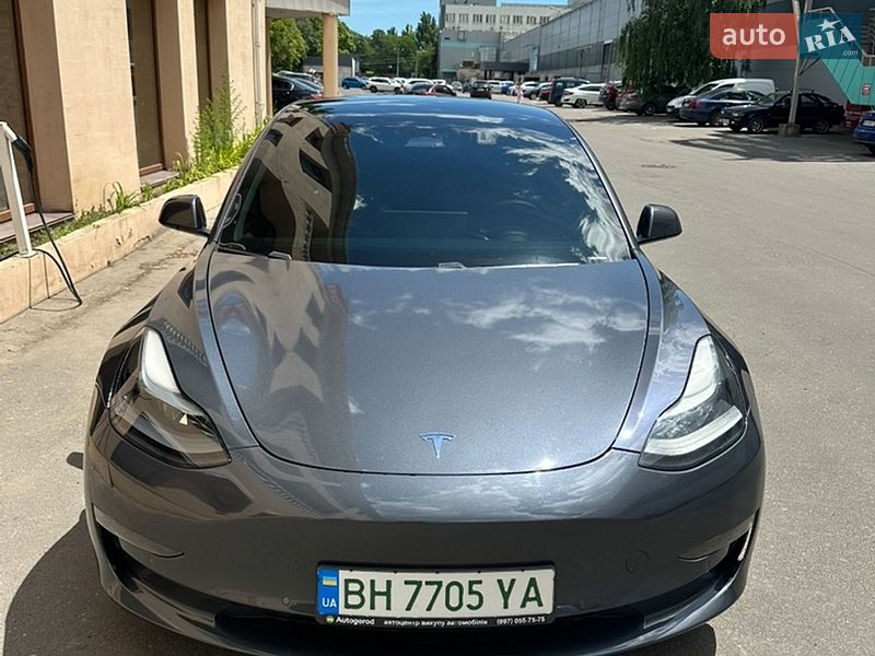 Седан Tesla Model 3 2021 в Одессе